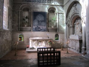 성녀 마리아 막달레나 포스텔의 무덤_photo by Xfigpower_in the abbey church of St Sauveur le Vicomte in Manche_Normandy_France.jpg